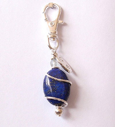 lapis lazuli pawmulet